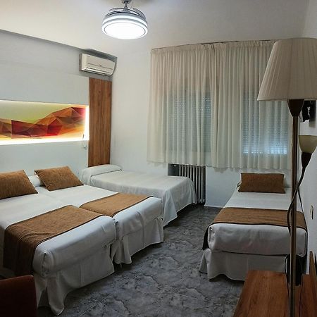 Hostal Real Plasencia Exterior foto