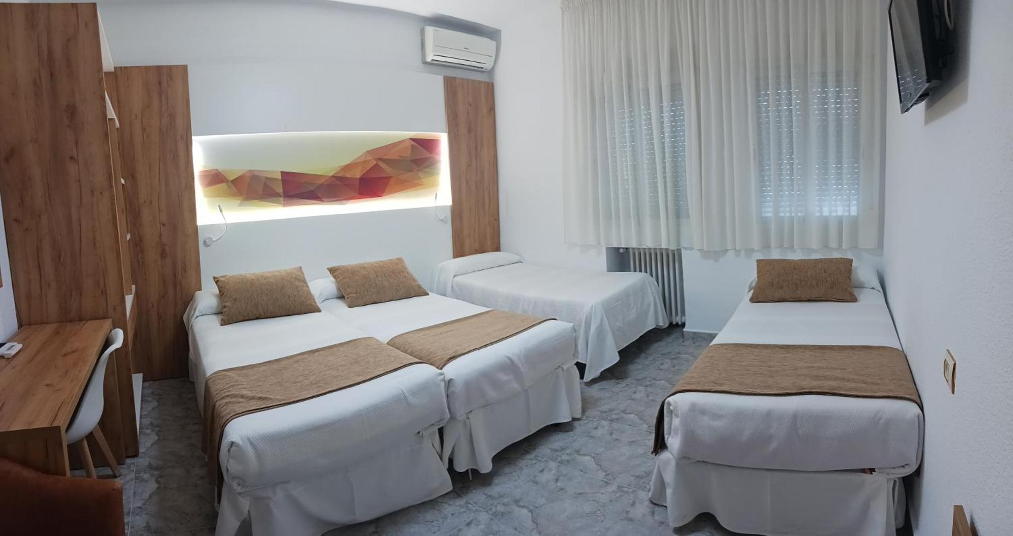 Hostal Real Plasencia Exterior foto