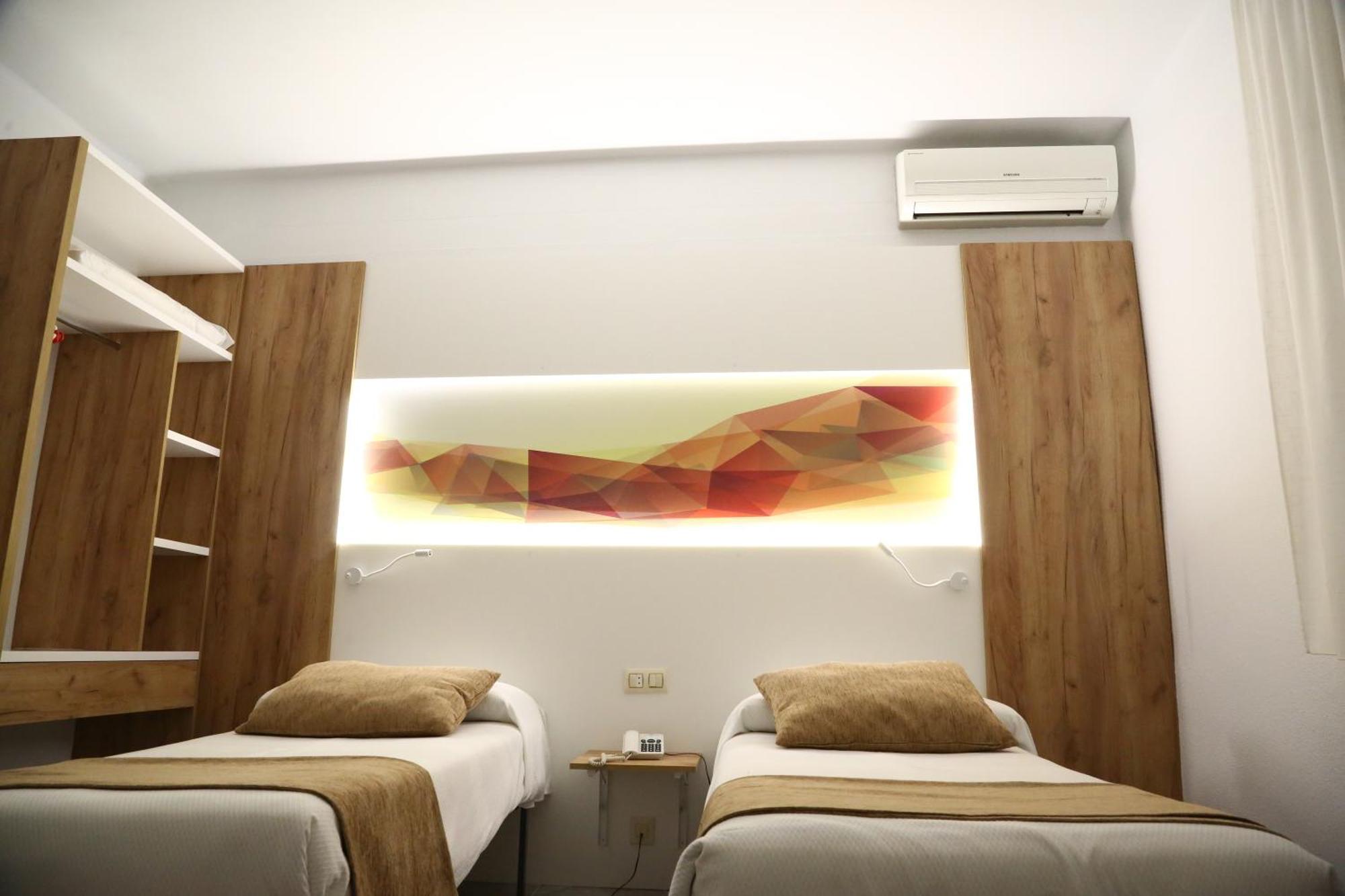 Hostal Real Plasencia Exterior foto