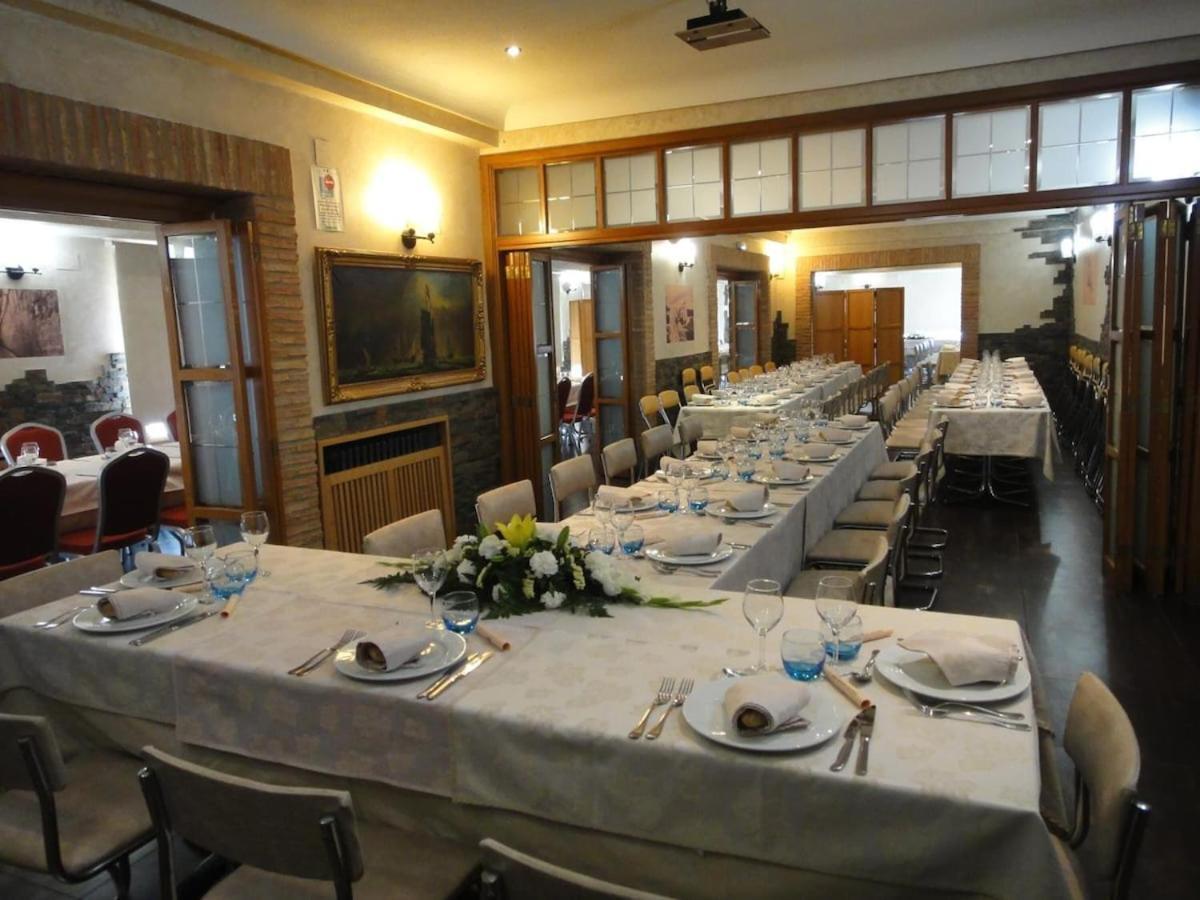 Hostal Real Plasencia Exterior foto
